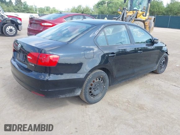 2011 Volkswagen Jetta SE с VIN 3VWDZ7AJ2BM327620, выставлен на аукционе IAAI как лот 42519312 с пробегом 216 071 миль миль и . История ставок и продаж доступна на DreamBid. Изображение 4.
