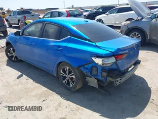 2021 Nissan Sentra SV z VIN 3N1AB8CV5MY266567, wystawiony jako IAAI lot #42014500 z przebiegiem 70 588 mil mil oraz . Historia ofert i sprzedaży dostępna na DreamBid. Obrazek 3.