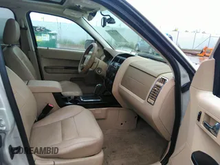 2008 Ford Escape Limited with VIN 1FMCU94108KB33832, listed as a IAAI auction lot 36684133 with 199,192 mi miles. Bid and sale history available at carsss.com. Image 5.