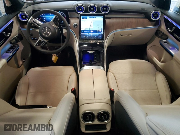 2025 Mercedes-Benz GLC 300 z VIN W1NKM4HB0SF282949, wystawiony jako Copart lot #56732965 z przebiegiem 9 971 mil mil oraz Szkoda całkowita • Salvage title. Historia ofert i sprzedaży dostępna na DreamBid. Obrazek 8.