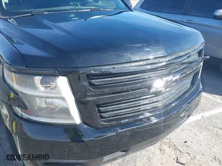2015 Chevrolet Suburban LS with VIN 1GNSCHKC4FR247183, listed as a IAAI auction lot 41588924 with 283,741 mi miles. Bid and sale history available at carsss.com. Image 6.