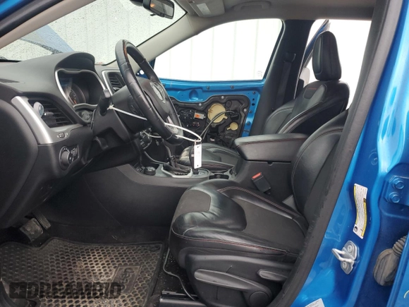 2017 Jeep Cherokee Trailhawk с VIN 1C4PJMBS4HW601454, выставлен на аукционе Copart как лот 58015315 с пробегом 96 795 миль миль и Списание • Salvage title. История ставок и продаж доступна на DreamBid. Изображение 7.