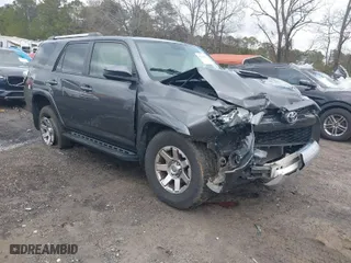 2014 Toyota 4Runner Limited with VIN JTEBU5JR4E5162629, listed as a IAAI auction lot 41265652 with 152,961 mi miles. Bid and sale history available at carsss.com. Image 1.