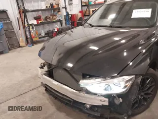 2018 BMW 3 Series 320i xDrive with VIN WBA8E5G5XJNU46855, listed as a IAAI auction lot 41526290 with 68,720 mi miles. Bid and sale history available at carsss.com. Image 6.