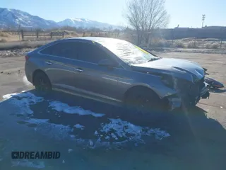 2018 Hyundai Sonata Limited with VIN 5NPE34AF6JH670261, listed as a IAAI auction lot 41350253 with 120,075 mi miles. Bid and sale history available at carsss.com. Image 1.