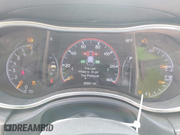 2015 Jeep Grand Cherokee Altitude with VIN 1C4RJEAG7FC763525, listed as a IAAI auction lot 41229520 with 1 mi miles. Bid and sale history available at carsss.com. Image 7.