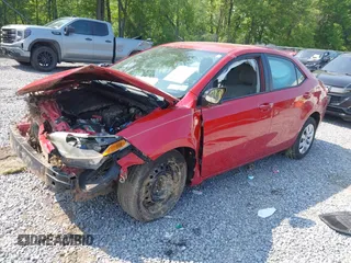 2015 Toyota Corolla L z VIN 2T1BURHE6FC384477, wystawiony jako IAAI lot #42418980 z przebiegiem 142 940 mil mil oraz . Historia ofert i sprzedaży dostępna na DreamBid. Obrazek 17.