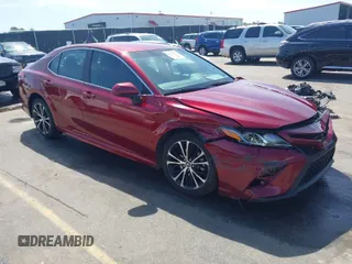 2018 Toyota Camry LE z VIN 4T1B11HK2JU669684, wystawiony jako IAAI lot #41829573 z przebiegiem 196 384 mil mil oraz . Historia ofert i sprzedaży dostępna na DreamBid. Obrazek 1.