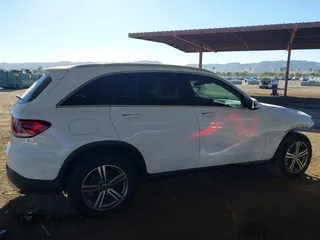 2022 Mercedes-Benz GLC 300 with VIN W1N0G8DB1NV391507, listed as a IAAI auction lot 41297899 with 24,101 mi miles and . Bid and sale history available at DreamBid. Image 14.