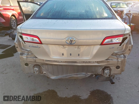 2012 Toyota Camry L with VIN 4T4BF1FK2CR162801, listed as a IAAI auction lot 41200566 with 130,071 mi miles. Bid and sale history available at carsss.com. Image 6.