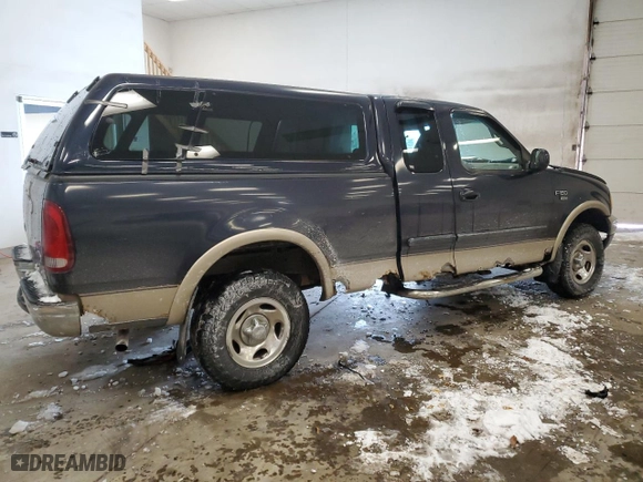 1999 Ford F-150 Work Series with VIN 1FTRX18W8XNB50114, listed as a Copart auction lot 42002525 with 121,671 mi miles and Clean Title. Bid and sale history available at carsss.com. Image 3.