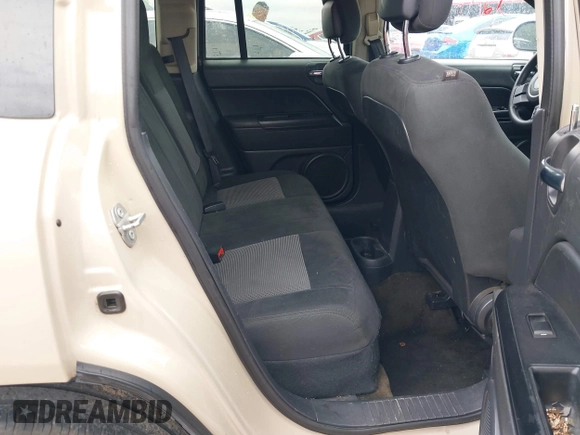 2017 Jeep Compass Sport SE с VIN 1C4NJCBA0HD123716, выставлен на аукционе IAAI как лот 42486199 с пробегом 142 644 миль миль и . История ставок и продаж доступна на DreamBid. Изображение 8.