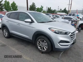 2017 Hyundai Tucson SE z VIN KM8J23A42HU462660, wystawiony jako IAAI lot #42407711 z przebiegiem 42 062 mil mil oraz . Historia ofert i sprzedaży dostępna na DreamBid. Obrazek 1.