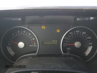 2007 Ford Explorer XLT z VIN 1FMEU73867UA47570, wystawiony jako Copart lot #56830095 z przebiegiem 207 932 mil mil oraz Szkoda całkowita • Salvage title. Historia ofert i sprzedaży dostępna na DreamBid. Obrazek 9.