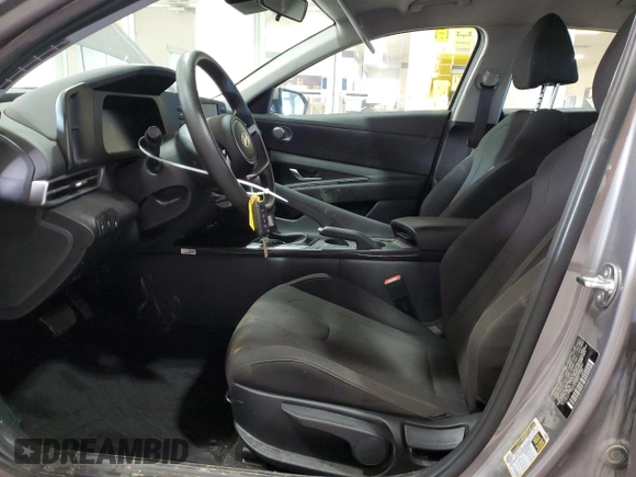 2024 Hyundai Elantra SE with VIN KMHLL4DG4RU686922, listed as a Copart auction lot 43054995 with 27,833 mi miles and Salvage Title. Bid and sale history available at DreamBid. Image 7.