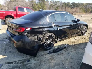 2021 BMW 5 Series 530i xDrive with VIN WBA13BJ09MCG00817, listed as a Copart auction lot 42174785 with 123,526 mi miles and Salvage Title. Bid and sale history available at carsss.com. Image 3.