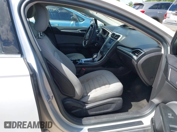 2016 Ford Fusion S z VIN 3FA6P0G75GR186532, wystawiony jako IAAI lot #42768557 z przebiegiem 172 367 mil mil oraz . Historia ofert i sprzedaży dostępna na DreamBid. Obrazek 5.