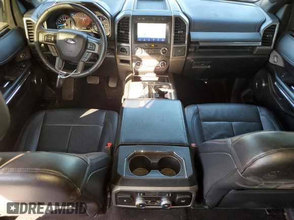 2020 Ford Expedition XLT z VIN 1FMJU1JT4LEA32590, wystawiony jako Copart lot #50515225 z przebiegiem 38 371 mil mil oraz Szkoda całkowita • Salvage title. Historia ofert i sprzedaży dostępna na DreamBid. Obrazek 8.