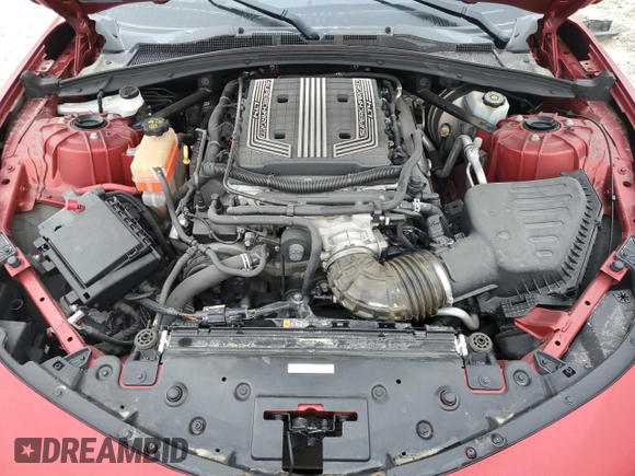 2018 Chevrolet Camaro ZL1 z VIN 1G1FK1R69J0142195, wystawiony jako Copart lot #51128215 z przebiegiem 55 979 mil mil oraz Szkody całkowita. Historia ofert i sprzedaży dostępna na DreamBid. Obrazek 11.