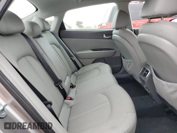 2016 Kia Optima EX with VIN 5XXGU4L32GG088462, listed as a Copart auction lot 85498164 with 35,611 mi miles and Salvage Title. Bid and sale history available at carsss.com. Image 10.