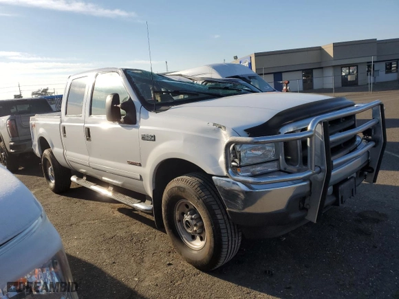 2003 Ford Super Duty F-250 XL with VIN 1FTNW21PX3EB59692, listed as a Copart auction lot 89177265 with 153,200 mi miles and Salvage Title. Bid and sale history available at carsss.com. Image 4.