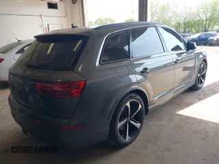 2019 Audi Q7 Prestige z VIN WA1VABF78KD018836, wystawiony jako IAAI lot #42189206 z przebiegiem 83 737 mil mil oraz . Historia ofert i sprzedaży dostępna na DreamBid. Obrazek 4.