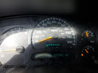2005 Chevrolet Suburban LS with VIN 3GNEC16Z35G186832, listed as a Copart auction lot 79968144 with 237,942 mi miles and Salvage title. Bid and sale history available at DreamBid. Image 9.