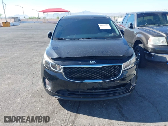 2017 Kia Sedona LX with VIN KNDMB5C17H6319935, listed as a IAAI auction lot 42025352 with 74,561 mi miles. Bid and sale history available at carsss.com. Image 6.