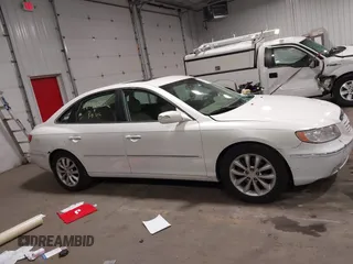 2008 Hyundai Azera Limited с VIN KMHFC46F98A298196, выставлен на аукционе IAAI как лот 42336695 с пробегом 120 787 миль миль и . История ставок и продаж доступна на DreamBid. Изображение 13.