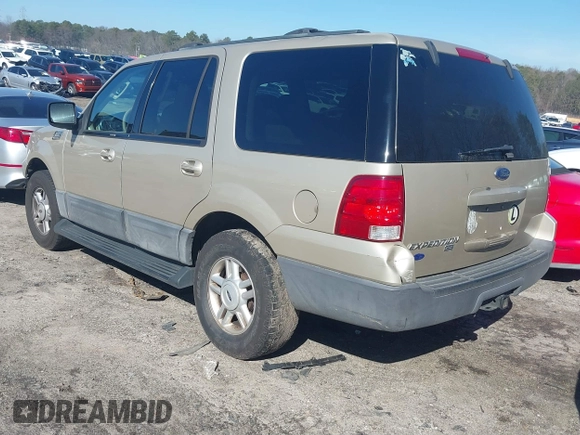 2004 Ford Expedition Special Service with VIN 1FMRU15WX4LB90730, listed as a IAAI auction lot 41478361 with 273,240 mi miles. Bid and sale history available at carsss.com. Image 3.