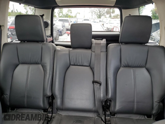 2010 Land Rover LR4 Lux with VIN SALAK2D43AA535304, listed as a Copart auction lot 56714695 with 186,756 mi miles and Clean title. Bid and sale history available at DreamBid. Image 10.