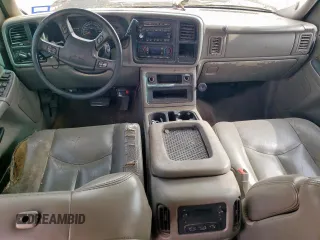 2005 Chevrolet Silverado 3500 LT z VIN 1GCJC33225F967451, wystawiony jako Copart lot #58543895 z przebiegiem 200 275 mil mil oraz Tytuł czysty. Historia ofert i sprzedaży dostępna na DreamBid. Obrazek 8.