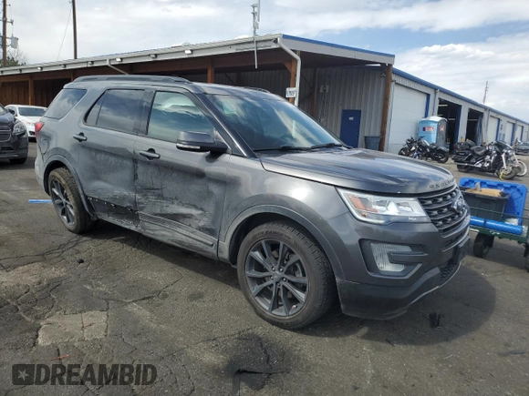 2017 Ford Explorer XLT with VIN 1FM5K8D87HGE41797, listed as a Copart auction lot 51241055 with 102,639 mi miles and Salvage Title. Bid and sale history available at DreamBid. Image 4.