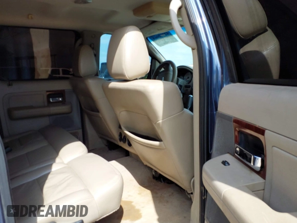2006 Ford F-150 XLT with VIN 1FTPW12546KB28234, listed as a IAAI auction lot 42182065 with Not Provided miles. Bid and sale history available at carsss.com. Image 8.
