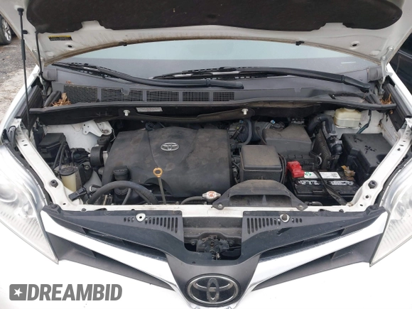 2018 Toyota Sienna LE Auto Access Seat with VIN 5TDKZ3DC7JS962959, listed as a IAAI auction lot 41614517 with 89,362 mi miles. Bid and sale history available at carsss.com. Image 10.