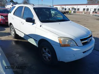 2009 Kia Sorento LX with VIN KNDJC735595878843, listed as a IAAI auction lot 41238760 with 193,428 mi miles. Bid and sale history available at carsss.com. Image 1.