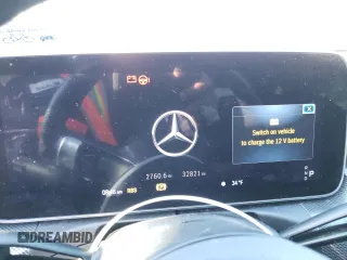 2022 Mercedes-Benz C 300 z VIN W1KAF4HBXNR011788, wystawiony jako Copart lot #43332034 z przebiegiem 32 821 mil mil oraz . Historia ofert i sprzedaży dostępna na DreamBid. Obrazek 9.