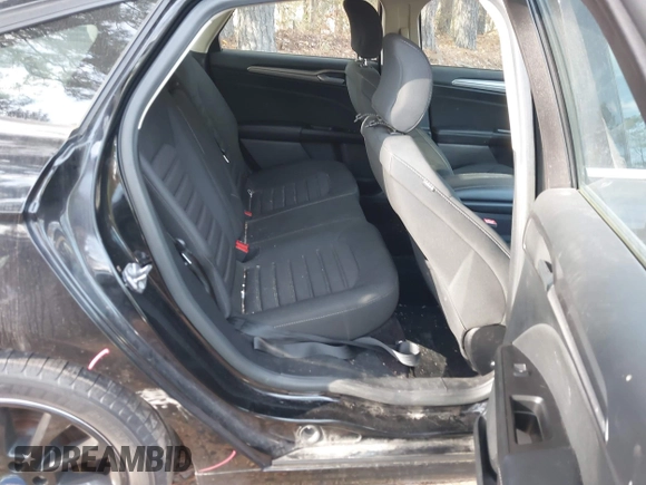 2017 Ford Fusion SE with VIN 3FA6P0HD4HR274977, listed as a IAAI auction lot 40722867 with 108,470 mi miles. Bid and sale history available at carsss.com. Image 8.