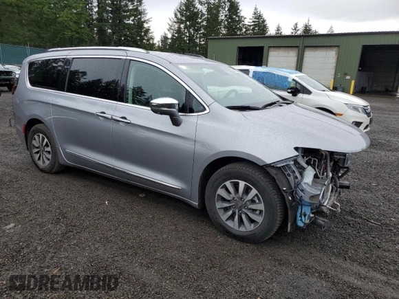 2021 Chrysler Pacifica Hybrid Limited z VIN 2C4RC1S72MR567076, wystawiony jako Copart lot #48532395 z przebiegiem 60 412 mil mil oraz Szkoda całkowita • Salvage title. Historia ofert i sprzedaży dostępna na DreamBid. Obrazek 4.