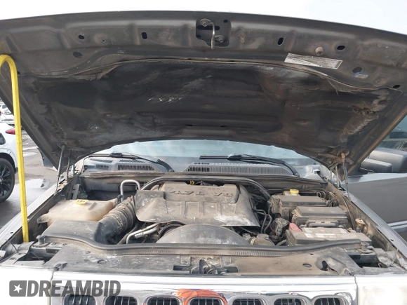 2008 Jeep Commander Sport with VIN 1J8HG48NX8C172027, listed as a IAAI auction lot 42756337 with 178,777 mi miles and . Bid and sale history available at DreamBid. Image 10.