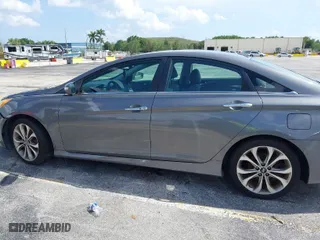 2014 Hyundai Sonata SE with VIN 5NPEC4AC5EH864033, listed as a IAAI auction lot 41925243 with 109,621 mi miles. Bid and sale history available at carsss.com. Image 14.