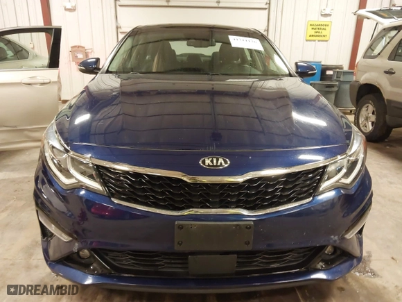 2019 Kia Optima EX with VIN 5XXGU4L18KG331120, listed as a IAAI auction lot 41711126 with 82,289 mi miles. Bid and sale history available at carsss.com. Image 13.