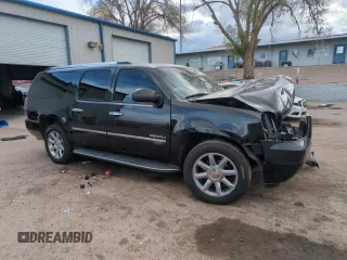 2011 GMC Yukon XL Denali z VIN 1GKS2MEF7BR367696, wystawiony jako Copart lot #51242205 z przebiegiem 172 519 mil mil oraz Szkody całkowita. Historia ofert i sprzedaży dostępna na DreamBid. Obrazek 4.