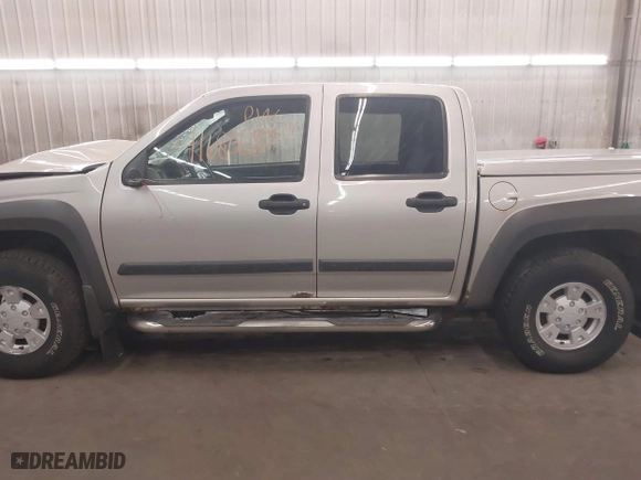 2006 Chevrolet Colorado LT w/2LT with VIN 1GCDT136068165572, listed as a IAAI auction lot 41680687 with 136,882 mi miles. Bid and sale history available at carsss.com. Image 15.