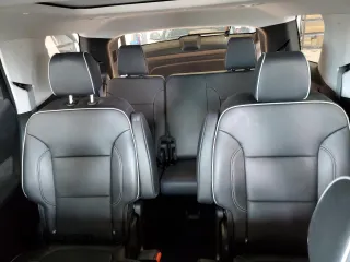 2021 Chevrolet Traverse High Country z VIN 1GNEVNKW8MJ216210, wystawiony jako Copart lot #62833845 z przebiegiem 37 515 mil mil oraz Szkoda całkowita • Salvage title. Historia ofert i sprzedaży dostępna na DreamBid. Obrazek 10.