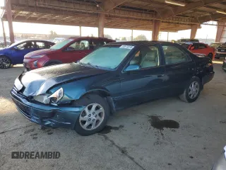 1997 Toyota Camry LE z VIN JT2BF22K6V0019668, wystawiony jako Copart lot #49573075 z przebiegiem 243 778 mil mil oraz Szkoda całkowita • Salvage title. Historia ofert i sprzedaży dostępna na DreamBid. Obrazek 1.