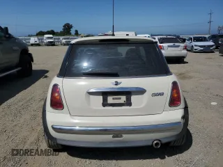 2003 MINI Hardtop с VIN WMWRC33453TJ52080, выставлен на аукционе Copart как лот 53992385 с пробегом 60 622 миль миль и Чистый • Clean title. История ставок и продаж доступна на DreamBid. Изображение 6.