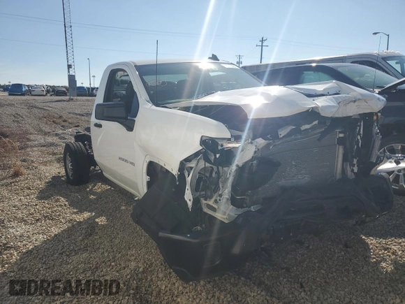 2024 Chevrolet Silverado 1500 with VIN 1GB0WLE73RF410425, listed as a Copart auction lot 46375525 with 5,847 mi miles and Clean Title. Bid and sale history available at DreamBid. Image 4.