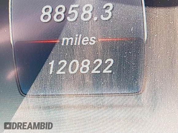 2015 Mercedes-Benz C-Class C 400 with VIN 55SWF6GB7FU018295, listed as a IAAI auction lot 41217523 with 120,822 mi miles. Bid and sale history available at carsss.com. Image 15.