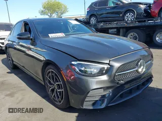2022 Mercedes-Benz E 350 with VIN W1KZF8DB8NB021888, listed as a IAAI auction lot 42271596 with 29,328 mi miles and . Bid and sale history available at DreamBid. Image 1.